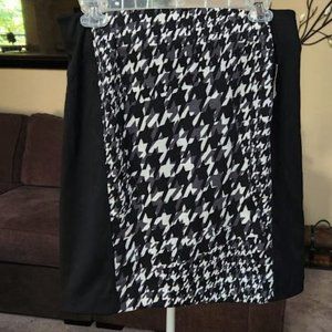 NWT Attention sz medium geometric black pencil skirt